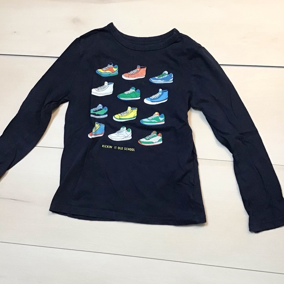 Bundle boys Gap and rip curl long sleeve sneakers and logo tee t-shirt - Picture 3 of 7